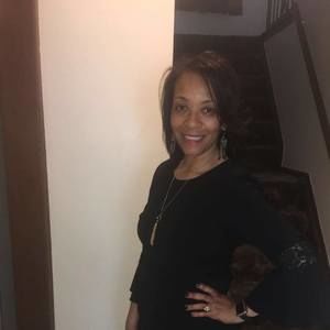 Meet your Posher, Debora